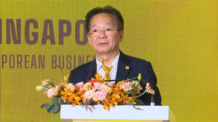 Ông Đỗ Quang Hiển, Chủ tịch Ủy ban chiến lược Tập đoàn T&amp;T Group, Chủ tịch HĐQT Ngân hàng SHB phát biểu tại sự kiện.