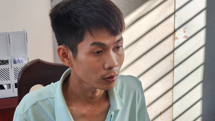 Đinh Văn Hưng (SN 1997, trú huyện Nghĩa Hành, tỉnh Quảng Ngãi)