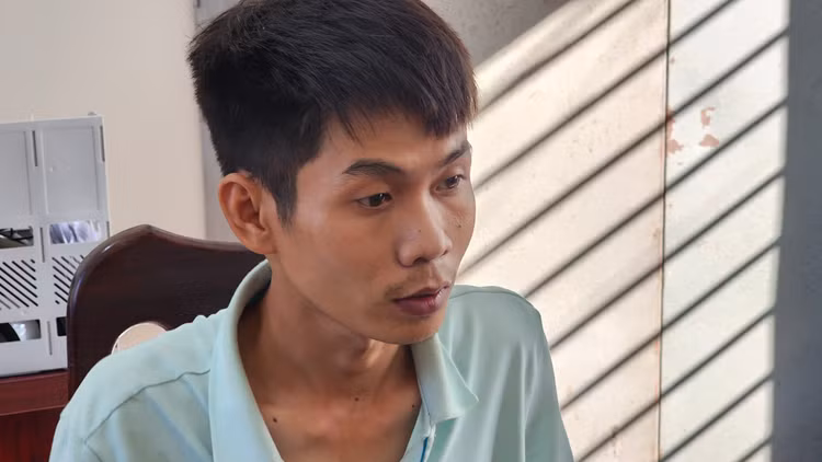 Đinh Văn Hưng (SN 1997, trú huyện Nghĩa Hành, tỉnh Quảng Ngãi)