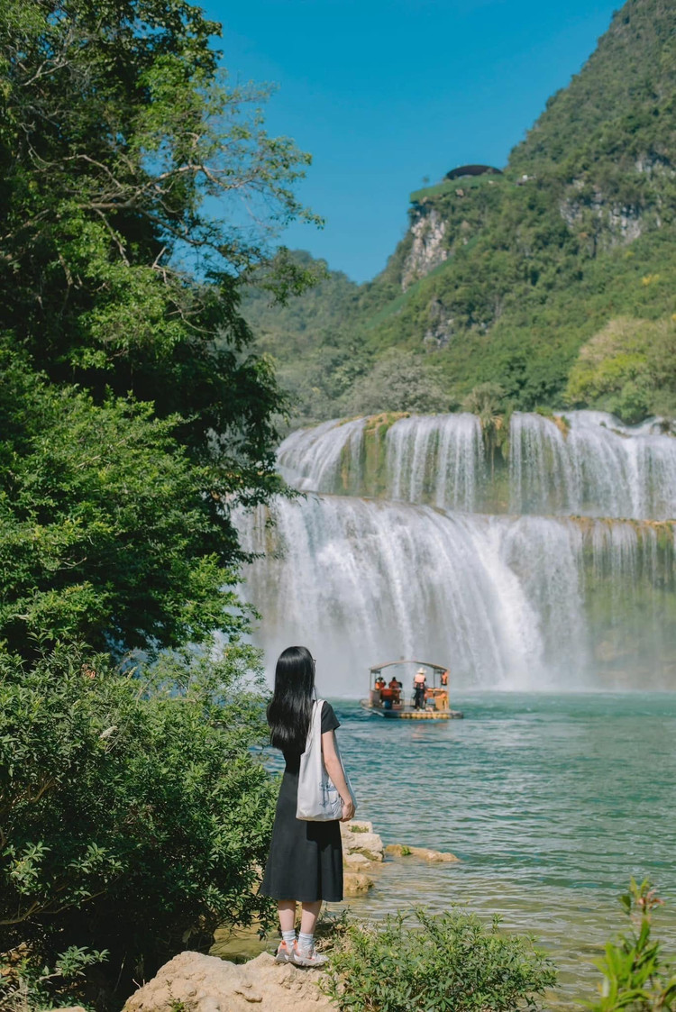 Thưởng ngoạn vẻ đẹp thác Bản Giốc - Ảnh Trang Phạm