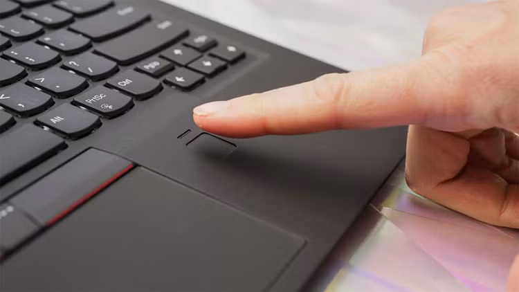 Máy được trang bị cảm biến vân tay 1 chạm siêu nhạy, với khả năng siêu bảo mật.