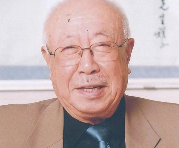 Lưu Giang mắc tới 3 bệnh ung thư nhưng thọ tới 95 tuổi.