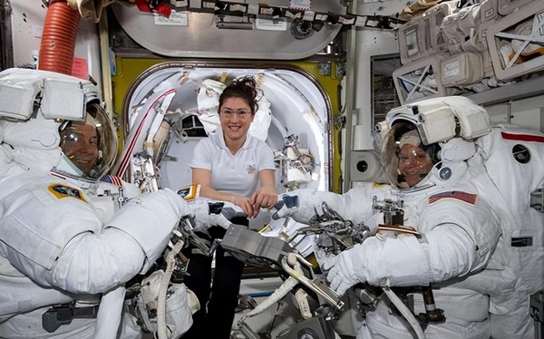 Đến nay, hầu hết các nữ phi hành gia trên thế giới đều sử dụng thuốc tránh thai khi vào vũ trụ.