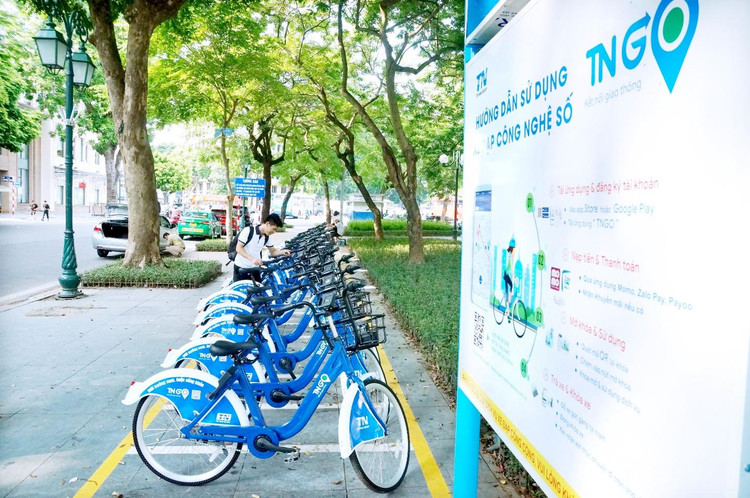 Dàn xe đạp trả phí chờ phục vụ “thượng đế”