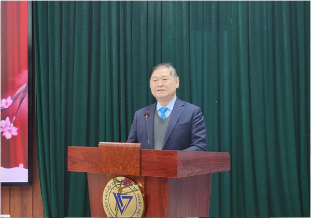 Chủ tịch Liên hiệp Hội Việt Nam Phan Xuân Dũng phát biểu chúc mừng Năm mới 2025 tới toàn thể cán bộ, công chức, người lao động