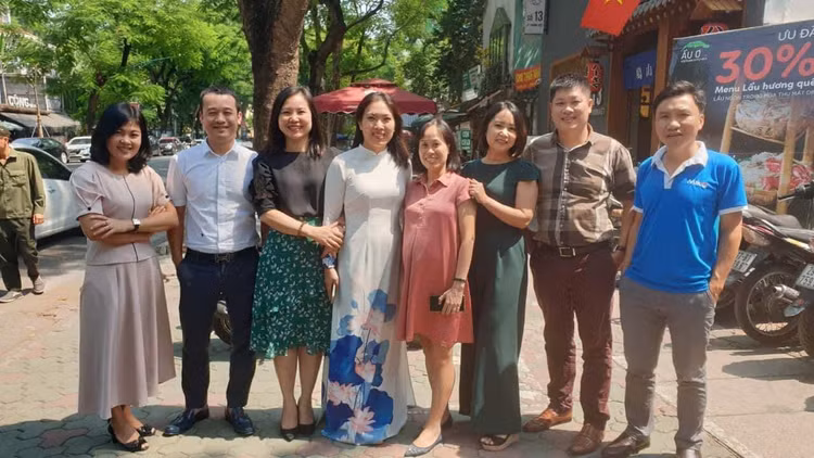 Thu Hiền - Biên tập viên Báo Sức khỏe và Đời sống Nguyên phóng viên Ban Thời sự Khoa học, Báo KH&amp;ĐS.