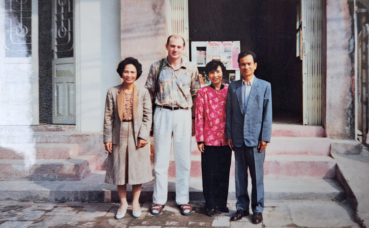 Phóng viên Thụy Điển đến thăm Báo. Phóng viên Thụy Điển đến thăm Báo.