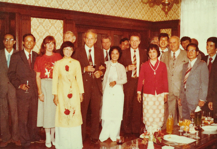 Khai mạc khóa học bồi dưỡng ở trường của Hội Nhà báo quốc tế OIJ tại Tiệp khắc. Khai mạc khóa học bồi dưỡng ở trường của Hội Nhà báo quốc tế OIJ tại Tiệp khắc.