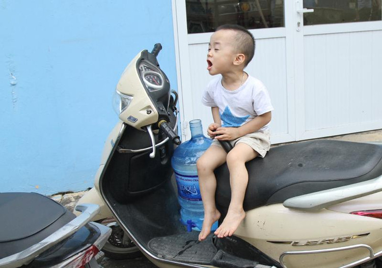 &quot;Bố ơi...về chưa!&quot;