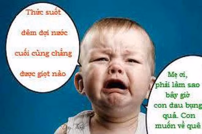 Bức ảnh chế thức đêm đợi nước được nhiều người dân sinh sống tại các chung cư Hà Nội truyền tay, động viên nhau vượt qua khó khăn.