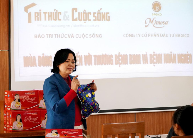 Bà Nguyễn Thị Thành Thực, Tổng Giám đốc công ty cổ phần đầu tư Bagico cho biết, bản thân bà cũng là người bệnh và người thân của bà cũng bị bệnh ung thư hành hạ, nên bà luôn cảm thông, chia sẻ với những người bệnh, đặc biệt là các thương bệnh binh đã hy sinh xương máu, tính mạng để bảo vệ Tổ quốc.