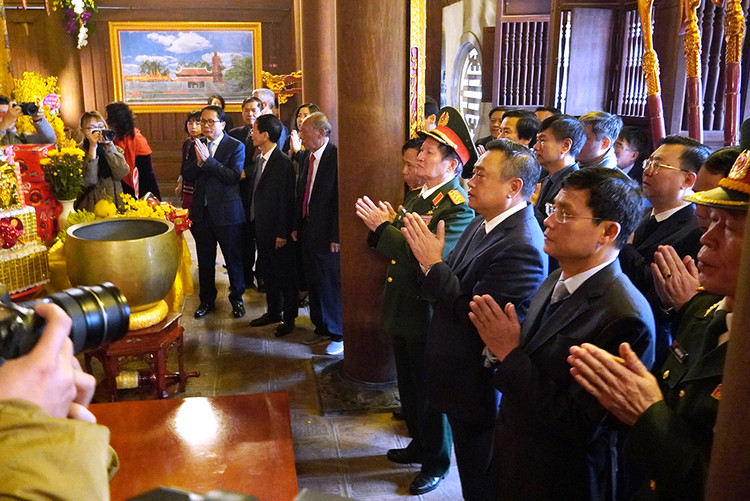 Các đại biểu tham dự Lễ hội kỷ niệm 234 năm Chiến thắng Ngọc Hồi - Đống Đa.