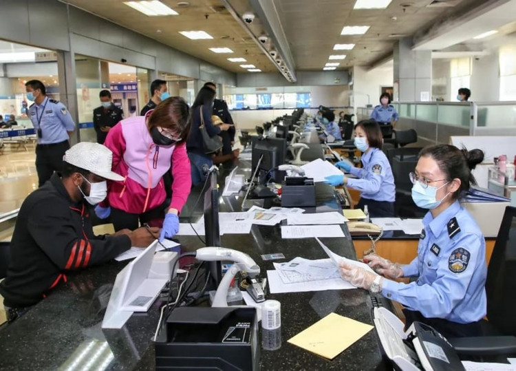 Trung Quốc đã qua nhiều đợt cải cách hành chính. Ảnh: Cổng TTĐT TP Trung Sơn - Trung Quốc Trung Quốc đã qua nhiều đợt cải cách hành chính. Ảnh: Cổng TTĐT TP Trung Sơn - Trung Quốc