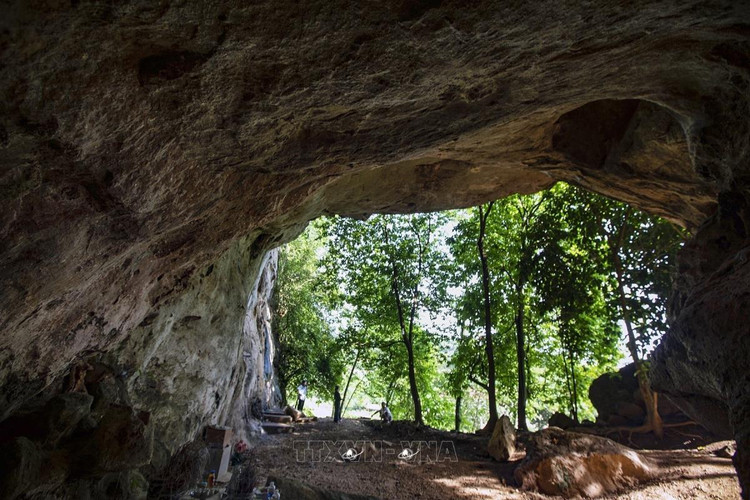 Mái đá Làng Vành. Ảnh: TTXVN.