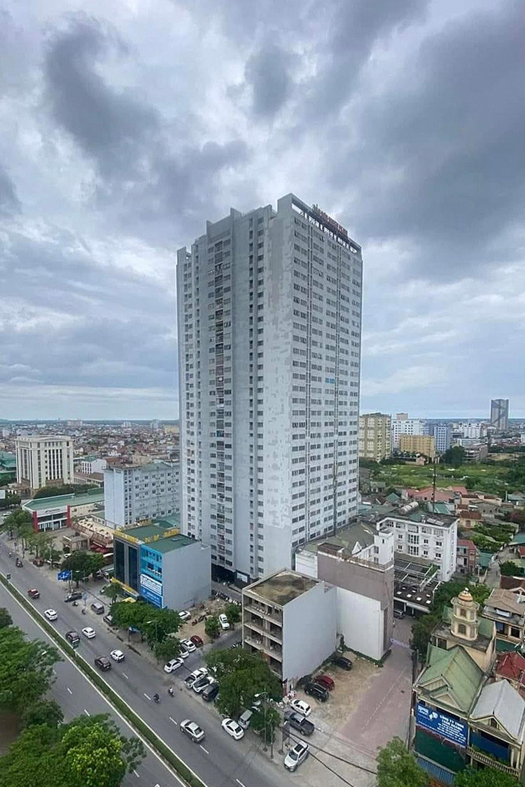 Sau nhiều năm chuyển vào ở chung cư Bảo Sơn Green Pearl, hàng trăm hộ dân chưa được cấp &quot;sổ hồng&quot;.