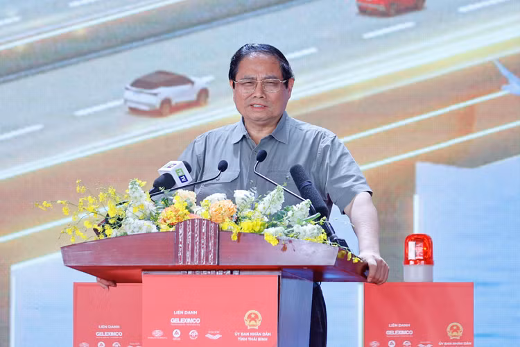 Thu tuong du le khoi cong tuyen cao toc qua Thai Binh, Nam Dinh