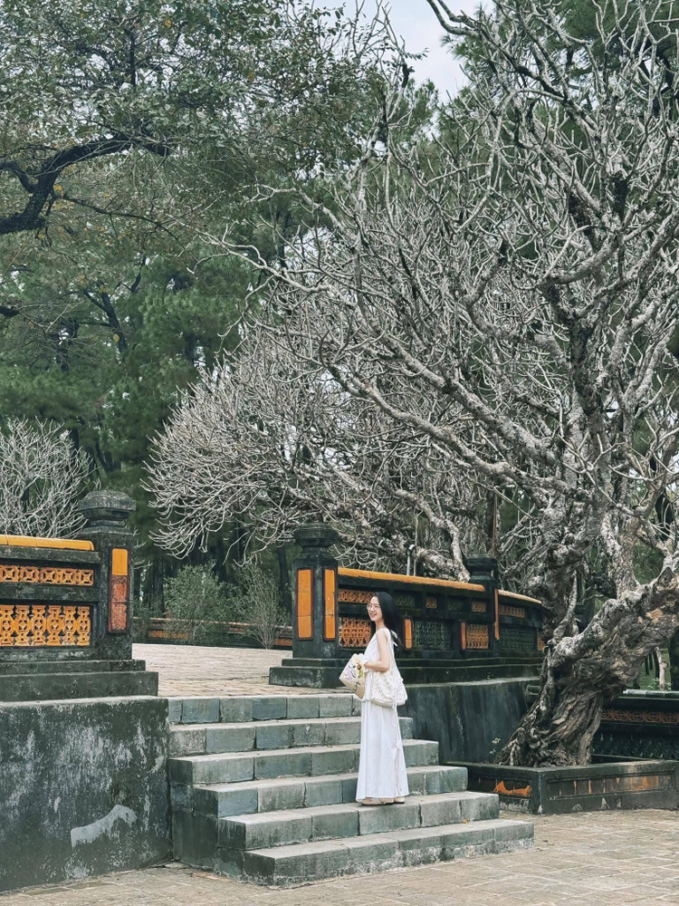 Vẻ đẹp cổ kính lăng vua Tự Đức - Ảnh Nhi Nguyễn