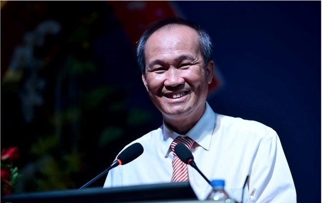 Ông Dương Công Minh, Chủ tịch Ngân hàng Sacombank. Ông Dương Công Minh, Chủ tịch Ngân hàng Sacombank.