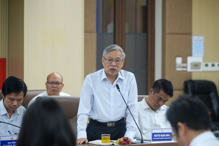 Ông Nguyễn Mạnh Hùng, Chủ tịch Hội bảo vệ Quyền lợi Người Tiêu dùng Việt Nam.