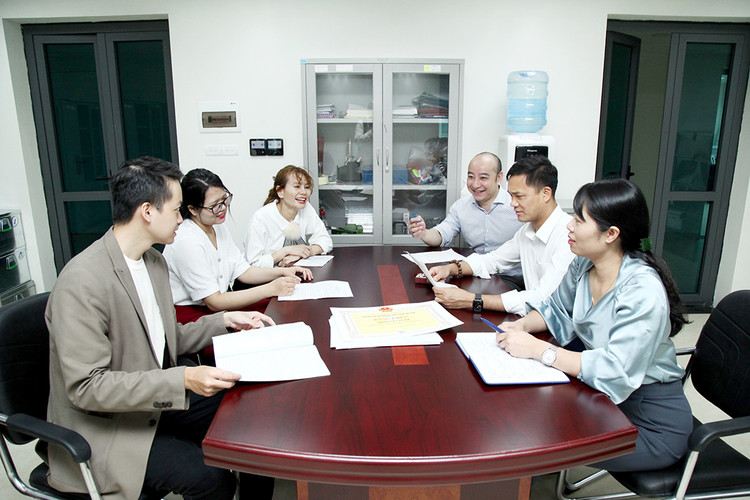 Những buổi họp tại trụ sở mới thêm nhiệt huyết.