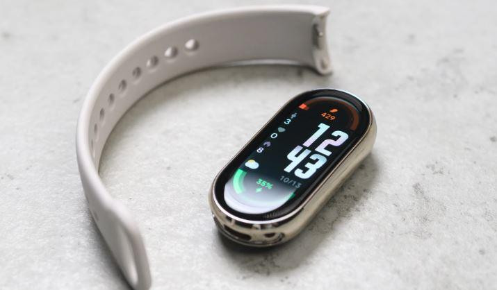 Vòng đeo tay thông minh Xiaomi Band 8.