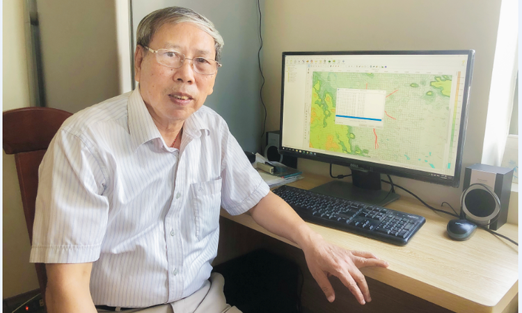 GS.TS Hoàng Xuân Cơ