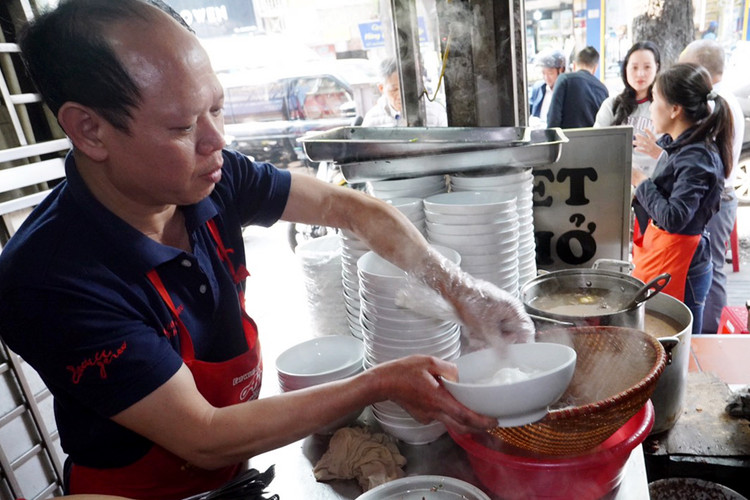 Bánh phở có độ dai, giòn, mềm đặc trưng.