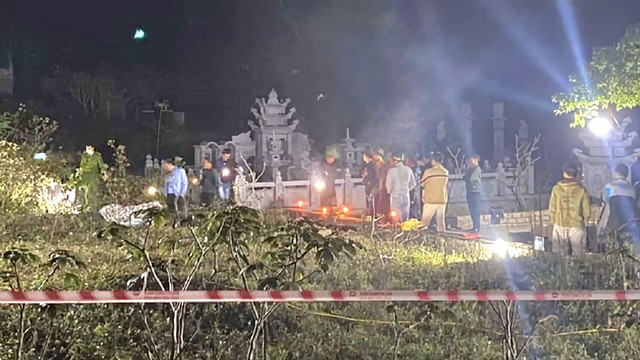 Hiện trường vụ việc đang được cơ quan tố tụng bảo vệ để tiến hành điều tra theo quy định của pháp luật.