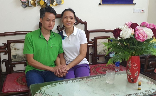 Bằng tình yêu chân thành, anh Tạ Đình Hán, chị Vũ Hoài Thanh đã vượt qua mọi khó khăn, thử thách xây dựng gia đình hạnh phúc.