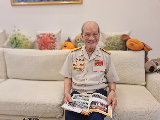 Đại tá Nguyễn Hữu Tài, nguyên Chủ nhiệm Chính trị Trung đoàn 209, Đại đoàn 312, nguyên Cục phó Cục Quân huấn, Bộ Quốc phòng. Ảnh: Mai Loan.