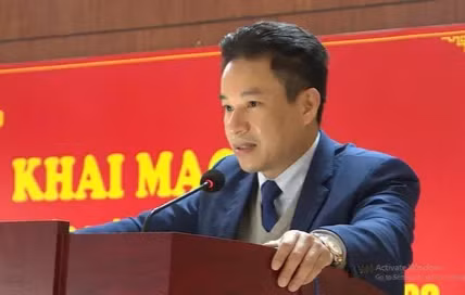 Bat tam giam Giam doc So GD&DT tinh Ha Giang