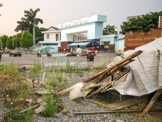 Ông Trần Sỹ Thanh cũng yêu cầu địa phương đẩy nhanh tiến độ giải phóng mặt bằng, trong đó giải quyết vướng mắc tại nút giao đường Phan Trọng Tuệ (đường 70) chậm nhất trong tháng 6/2025 và hoàn thành xây dựng nút giao với đường Phan Trọng Tuệ trong năm 2025.