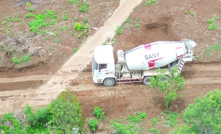 : Xe chở bê tông Long Phát cày nát đường dân sinh tại 3 xã Ea Kao.