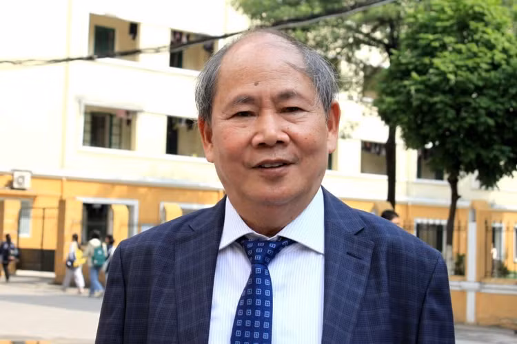 PGS.TS. Nguyễn Vũ Lương, Chủ tịch Hội đồng Khoa học và Đào tạo Trường THPT Chuyên Khoa học Tự nhiên (Trường ĐH Khoa học Tự nhiên, ĐH Quốc gia Hà Nội)