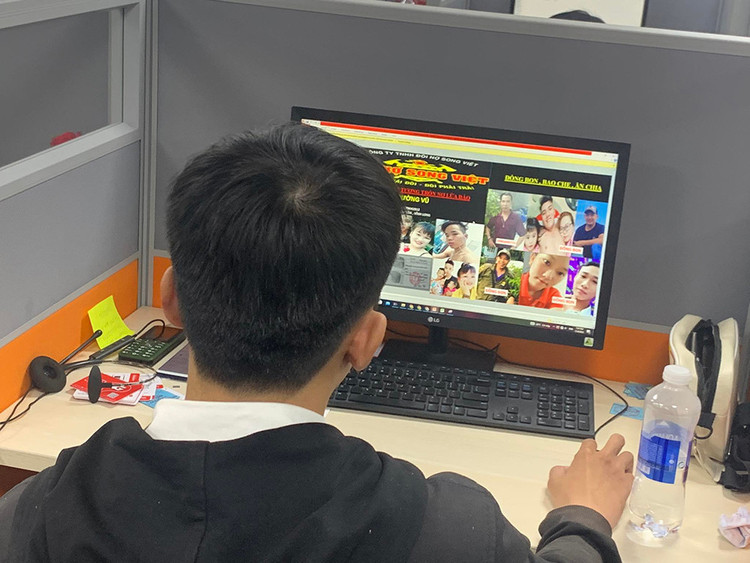 Bat 13 nguoi chuyen cat ghep hinh anh, goi dien vu khong de doi no-Hinh-2