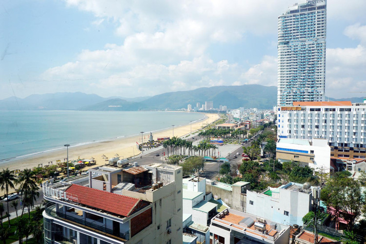 Cuối tháng 11/2019, Tờ CNN (Mỹ) đã ca ngợi và nhận xét thành phố Quy Nhơn là “có mọi thứ mà một du khách mong muốn”.