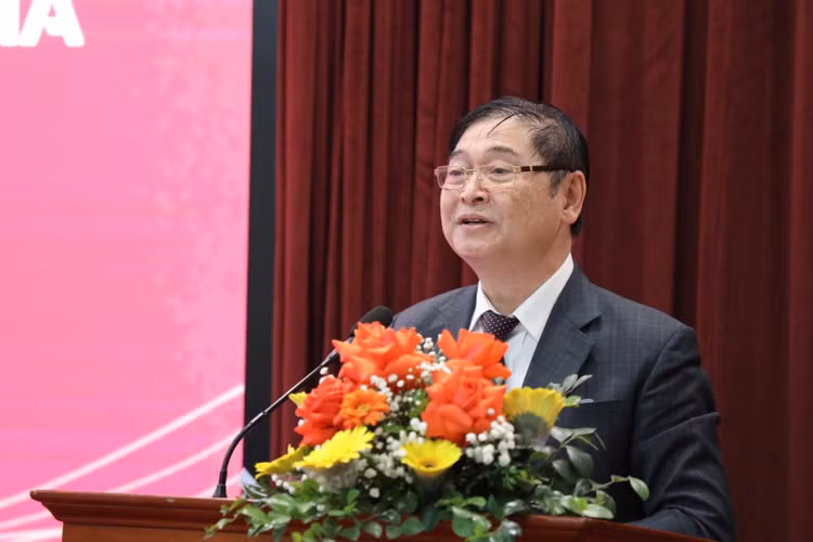 TSKH Phan Xuân Dũng, Bí thư Đảng đoàn, Chủ tịch Liên hiệp các Hội Khoa học và Kỹ thuật Việt Nam.