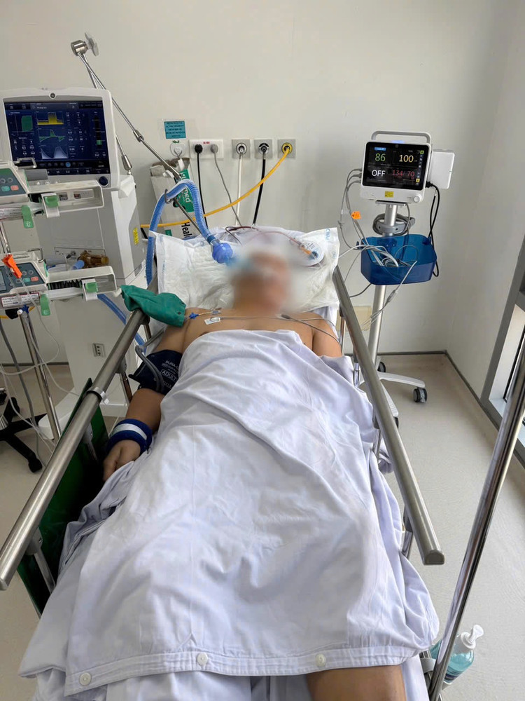 Bệnh nhân đã ổn định và được điều trị tích cực tại phòng hồi sức