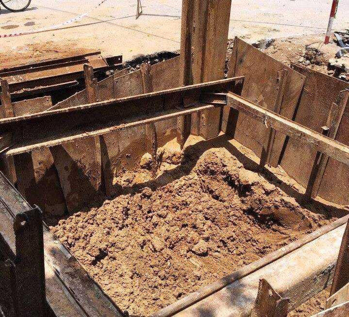 Hiện trường quả bom nặng 454kg được phát hiện năm 2016