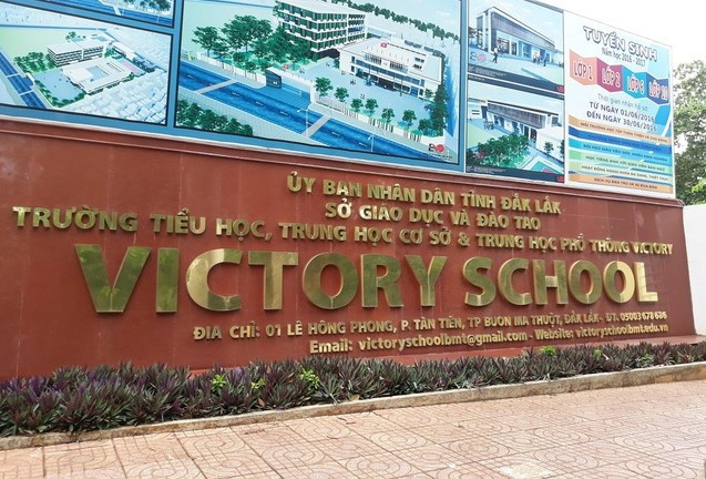 Một giáo viên Trường Tiểu học, THCS và THPT Victory bị thôi việc do có hành vi đánh học sinh.