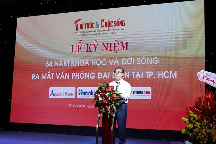 TSKH Phan Xuân Dũng, Bí thư Đảng đoàn, Chủ tịch Liên hiệp các Hội Khoa học và Kỹ thuật Việt Nam.
