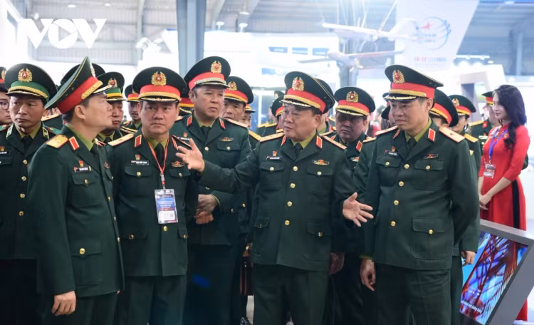 Xem tong duyet Trien lam Quoc phong quoc te Viet Nam 2024-Hinh-12