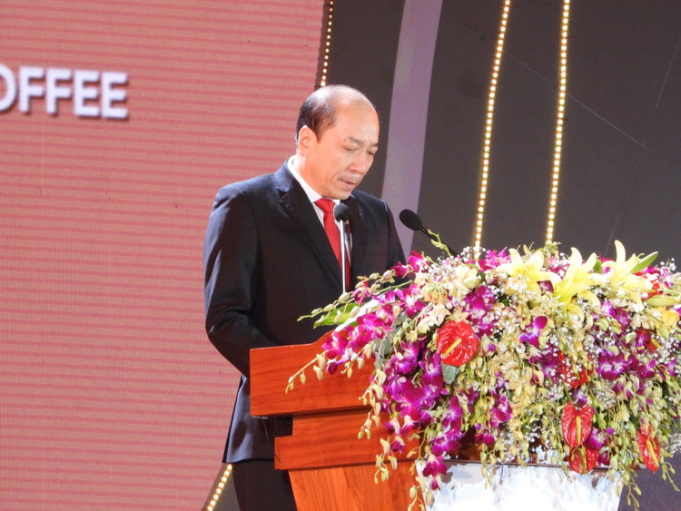 Ông Phạm Ngọc Nghị, Chủ tịch UBND tỉnh Đắk Lắk, phát biểu tại lễ khai mạc.