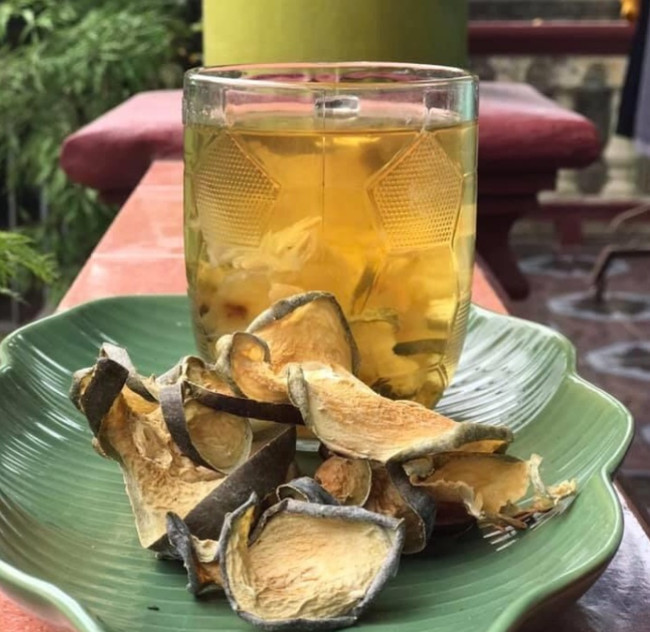 Loại quả đem phơi khô nấu thành nước uống giúp mát gan, thải độc thận. Ảnh minh họa