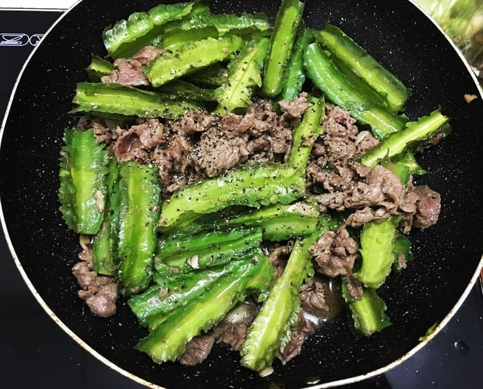 Đậu rồng xào thịt bò. Ảnh Mytour