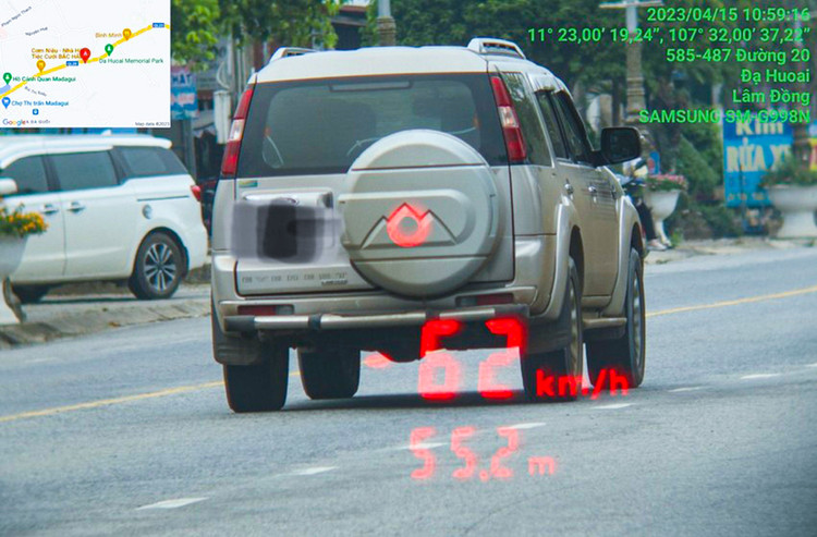 Ô tô vi phạm tốc độ.