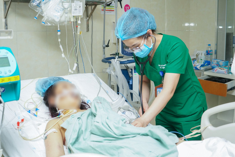 Cứu sống cô gái trẻ vỡ gan nguy kịch sau tai nạn giao thông. Ảnh BVCC