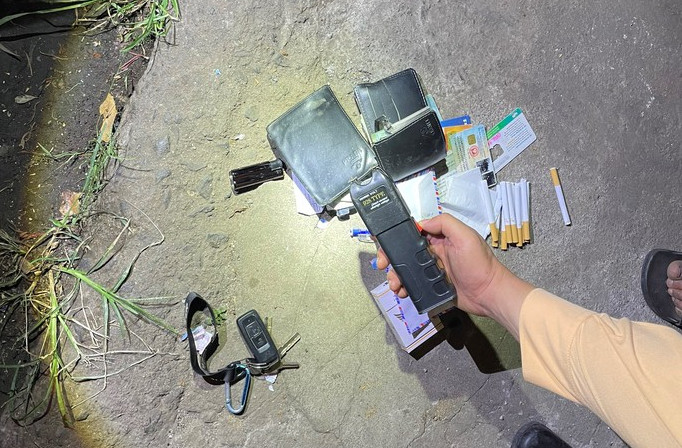 Trên người đối tượng N.Y.K.N. có 1 roi điện.