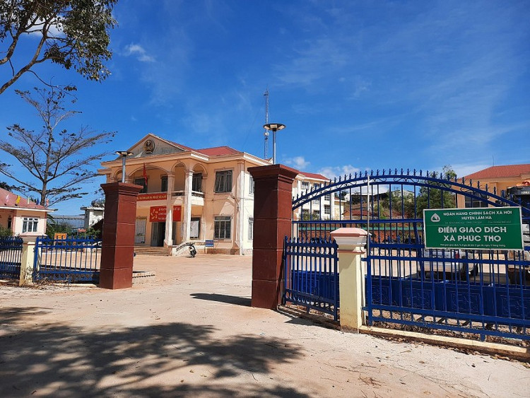 Trụ sở ĐẢNG ỦY - HỘI ĐỒNG NHÂN DÂN - ỦY BAN NHÂN DÂN - ỦY BAN MẶT TRẬN TỔ QUỐC xã Phúc Thọ.