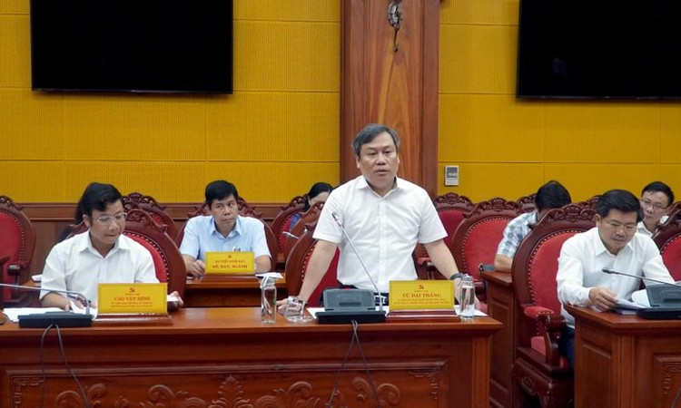 Bí thư Tỉnh ủy Vũ Đại Thắng phát biểu tại buổi làm việc.